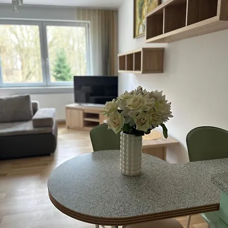 Al-dom Obroncow Westerplatte , 100 M Do Plazy, Przy Latarni Morskiej * Kolobřeh