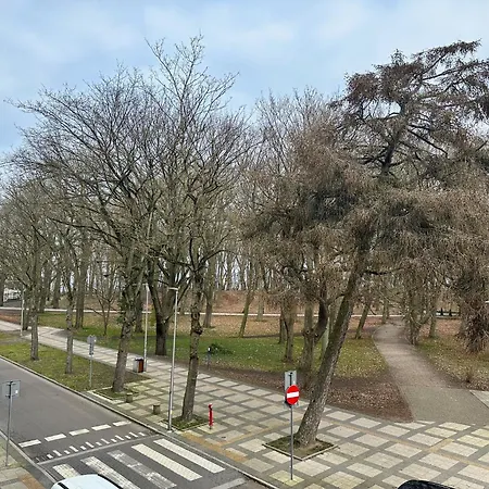 Al-dom Obroncow Westerplatte , 100 M Do Plazy, Przy Latarni Morskiej Kolobřeh