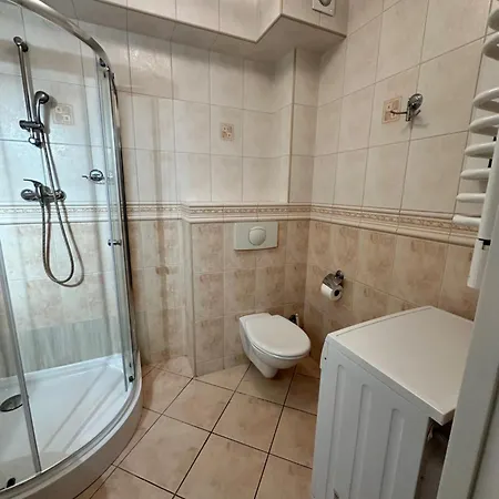 Apartament Al-dom Obrońców Westerplatte , 100 M Do Plaży, Przy Latarni Morskiej