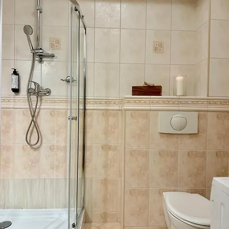 Apartament Al-dom Obrońców Westerplatte , 100 M Do Plaży, Przy Latarni Morskiej *