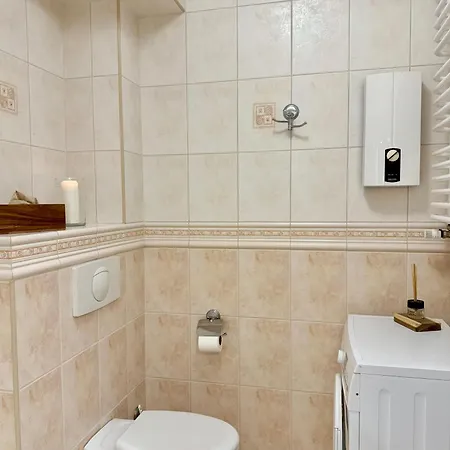 Apartament Al-dom Obrońców Westerplatte , 100 M Do Plaży, Przy Latarni Morskiej *