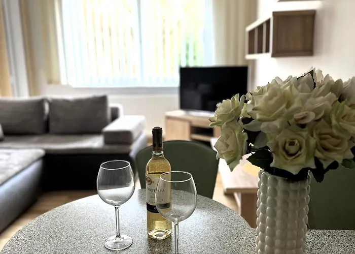 Al-dom Obrońców Westerplatte , 100 M Do Plaży, Przy Latarni Morskiej * Kołobrzeg